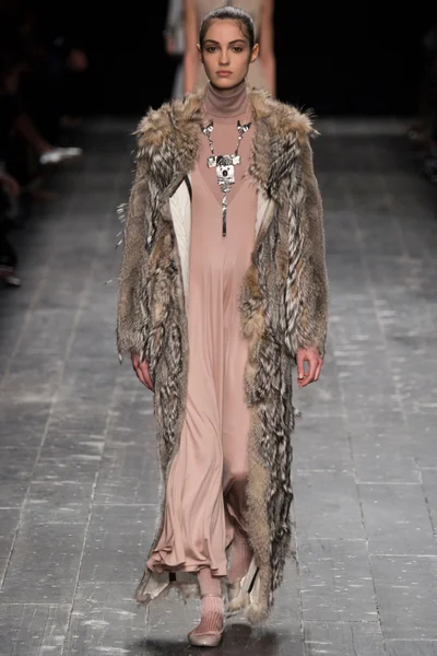 Look 33